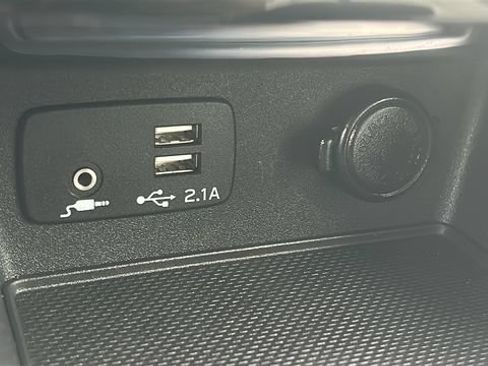 Certified 2023 Subaru Forester Premium AWD/4WD image 35