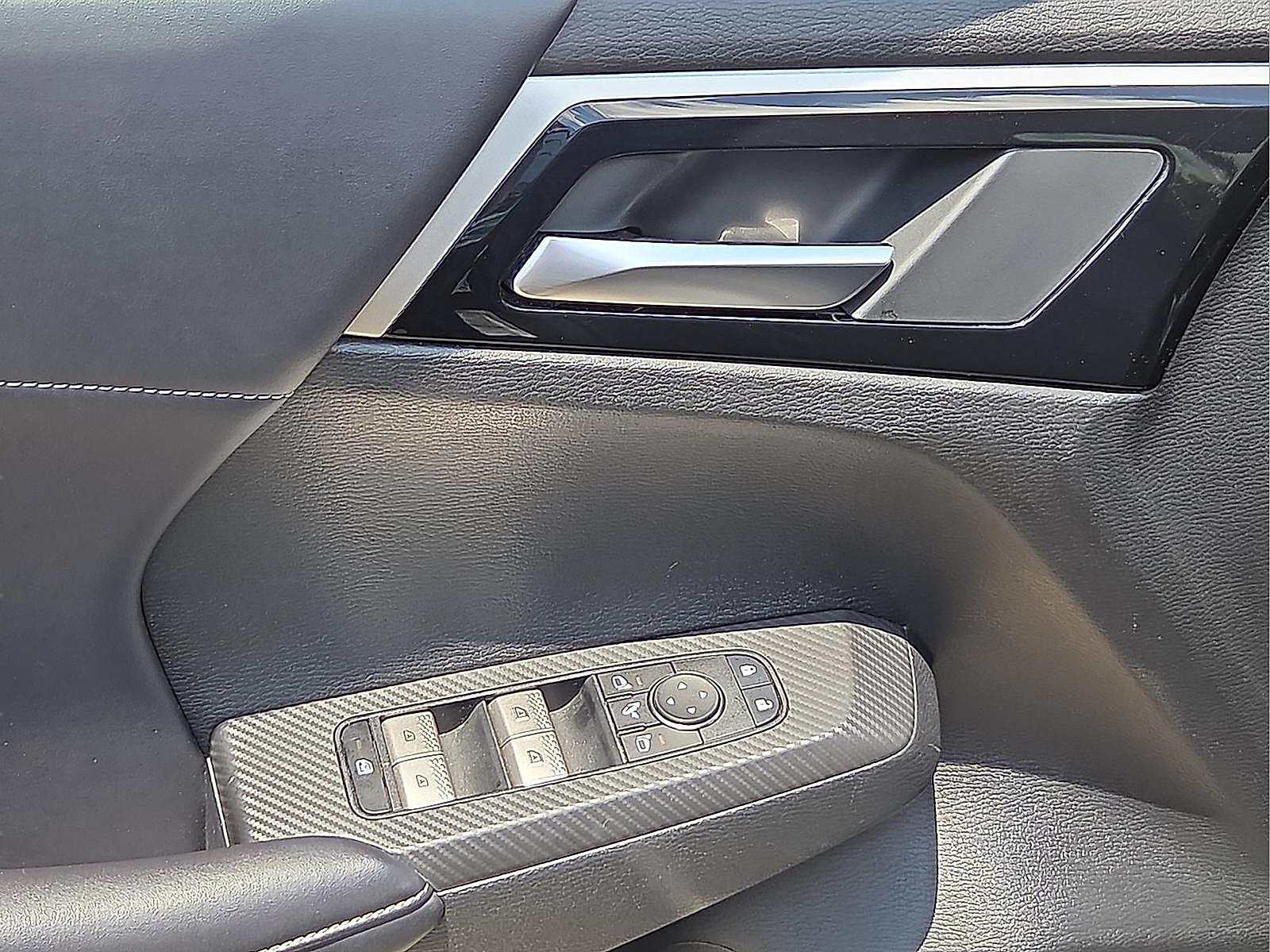 Used 2024 Mitsubishi Outlander SE AWD/4WD image 14