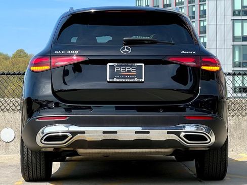 Certified 2026 Mercedes-Benz GLC 300 4MATIC image 5