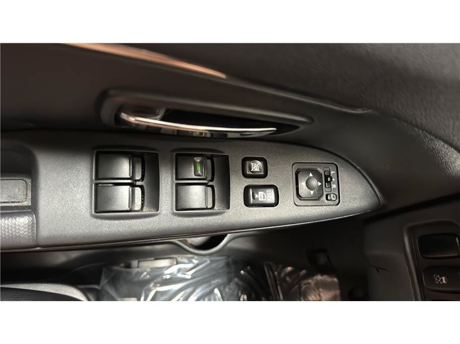 Used 2016 Mitsubishi Outlander Sport SEL FWD image 37