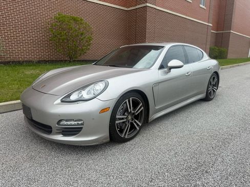 Used 2011 Porsche Panamera image 4