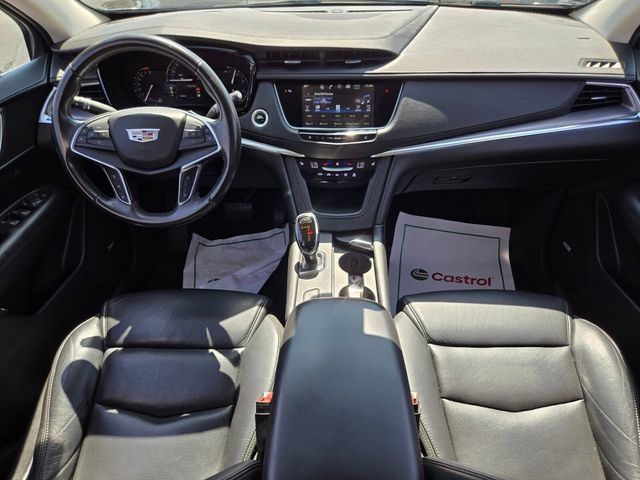 Used 2018 Cadillac XT5 Luxury w/ Driver Awareness Package FWD image 14