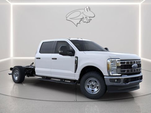 New 2026 Ford F350 XL w/ XL Chrome Package AWD/4WD image 7