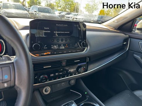 Used 2021 Nissan Rogue Platinum image 20