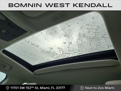 Used 2025 Lexus ES 350 w/ Premium Package image 28