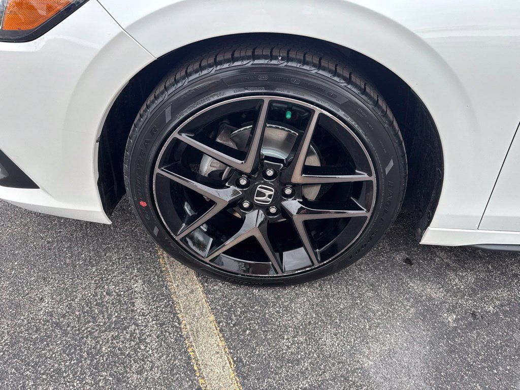 Certified 2024 Honda Civic Sport Touring image 11