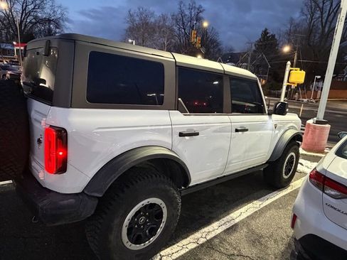 Used 2023 Ford Bronco Badlands image 1