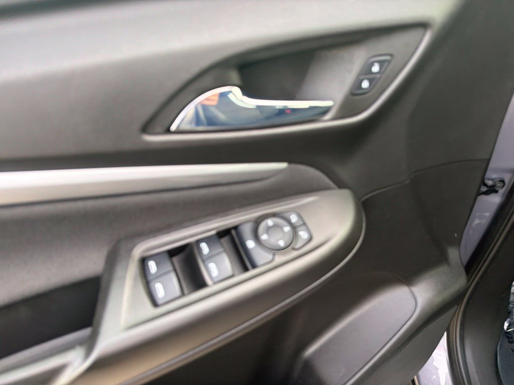 Used 2023 Chevrolet Bolt EUV LT w/ Driver Confidence Package FWD image 29