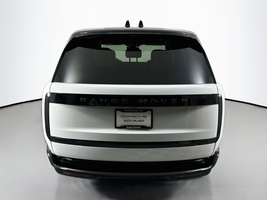Used 2025 Land Rover Range Rover SE AWD/4WD image 10