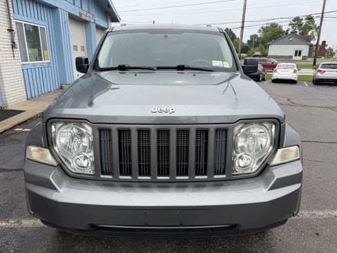 Used 2012 Jeep Liberty Sport w/ Popular Equipment Group AWD/4WD image 8