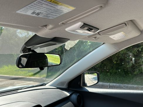 Used 2021 Nissan Kicks S FWD image 21