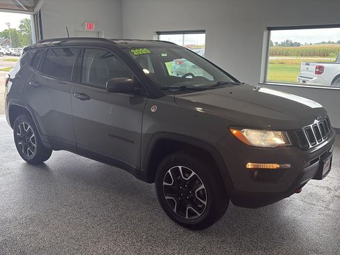 Used 2020 Jeep Compass Trailhawk w/ Cold Weather Group AWD/4WD image 5