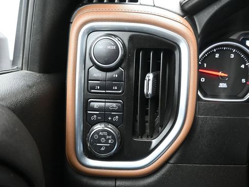 Used 2022 Chevrolet Silverado 2500 High Country w/ Safety Package II image 36