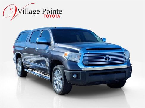 Used 2015 Toyota Tundra Limited w/ Limited Premium Package image 3