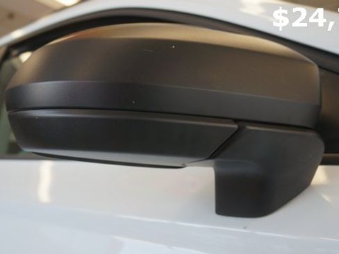 Certified 2025 Volkswagen Taos S image 89