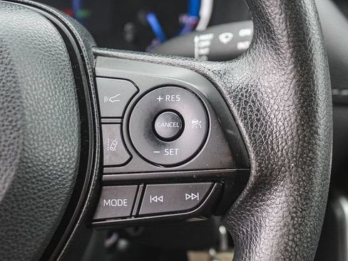 Used 2023 Toyota RAV4 LE AWD/4WD image 31