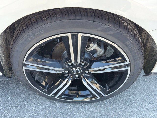 Used 2024 Honda Accord Sport image 14