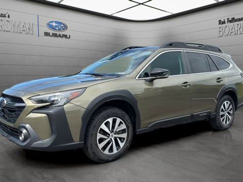 Used 2024 Subaru Outback Premium AWD/4WD image 10