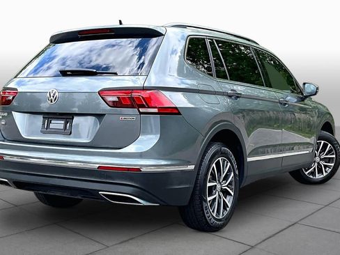 Used 2020 Volkswagen Tiguan SE w/ Panoramic Sunroof Package AWD/4WD image 13