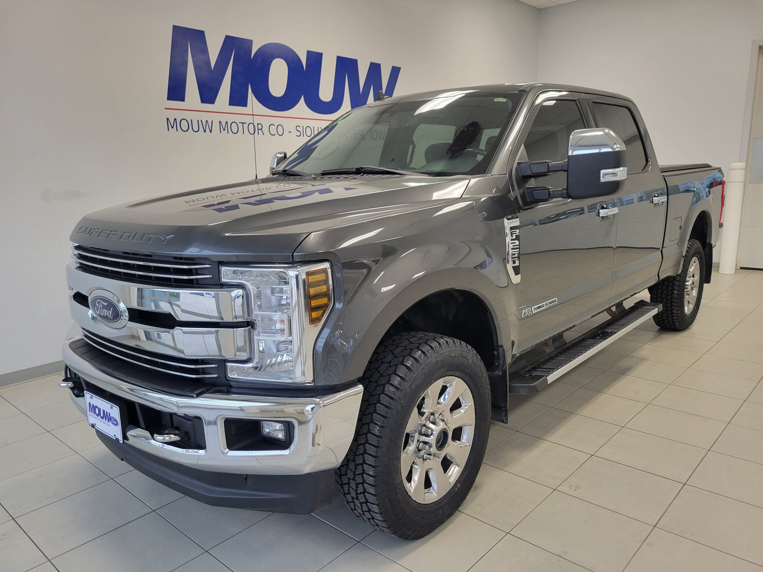 Used 2019 Ford F250 Lariat w/ Chrome Package AWD/4WD image 2