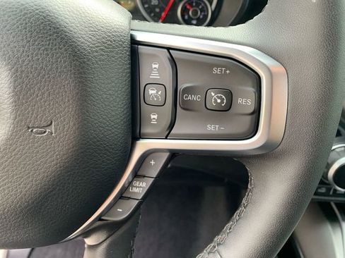 Used 2025 RAM 1500 Big Horn AWD/4WD image 19