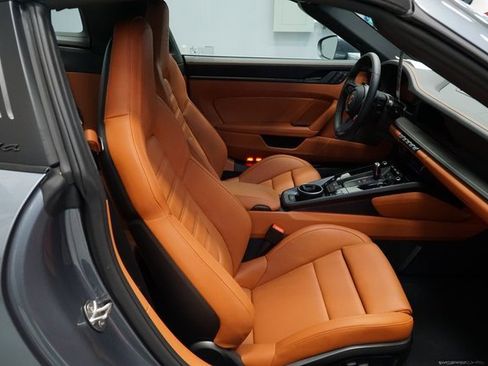 Certified 2026 Porsche 911 Targa 4 GTS image 23