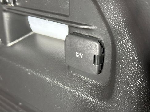 Used 2020 Ford Explorer XLT w/ Equipment Group 202A image 34