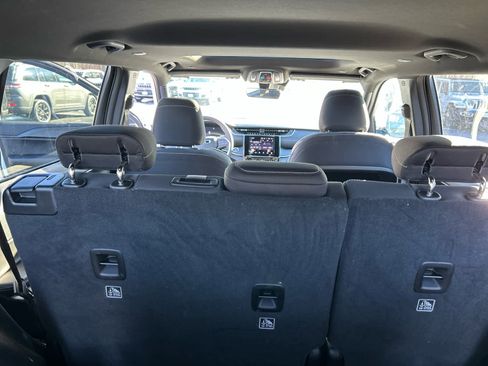 Used 2025 Jeep Grand Cherokee L Laredo w/ Luxury Tech Group I image 51