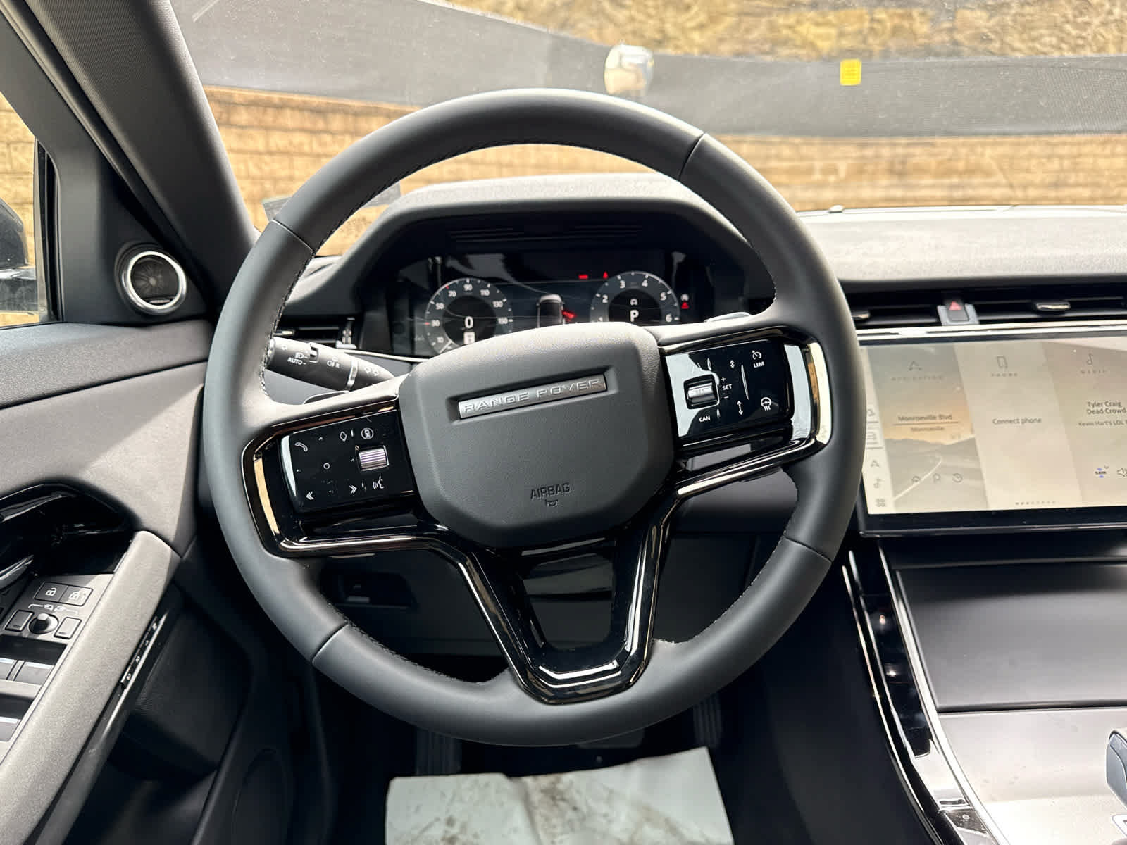 Used 2026 Land Rover Range Rover Evoque S AWD/4WD image 11