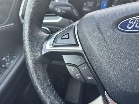 Used 2024 Ford Edge SEL image 15