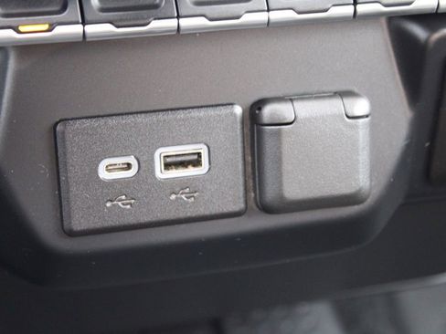 Used 2019 Chevrolet Silverado 1500 RST w/ All-Star Edition image 39