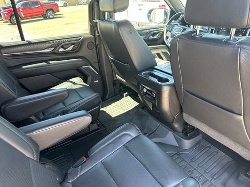 Used 2023 GMC Yukon Denali AWD/4WD image 27