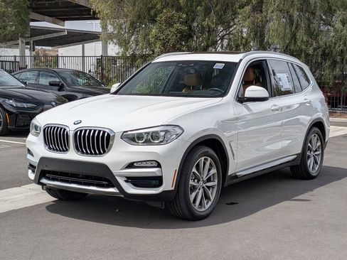 Used 2019 BMW X3 sDrive30i w/ Premium Package RWD image 2