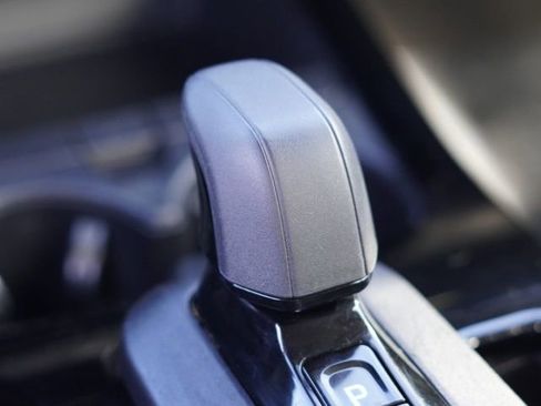 Used 2024 Toyota Prius LE image 30