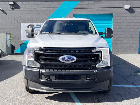 Used 2022 Ford F550 4x4 Crew Cab Super Duty w/ Power Equipment Group image 23