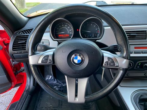 Used 2004 BMW Z4 2.5i image 29