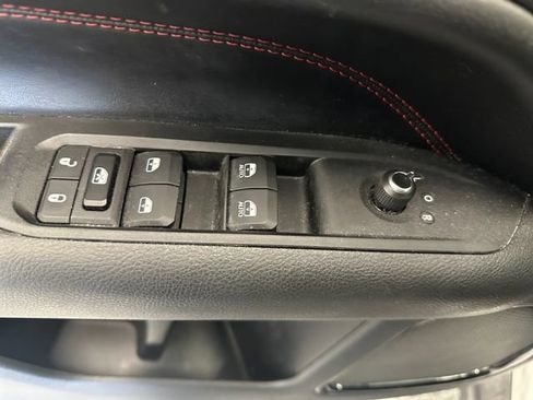 Used 2022 Jeep Compass Trailhawk w/ Trailhawk Convenience Group AWD/4WD image 19