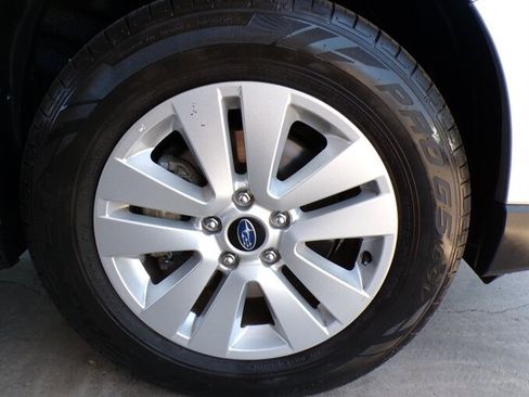 Used 2019 Subaru Outback 2.5i Premium AWD/4WD image 45