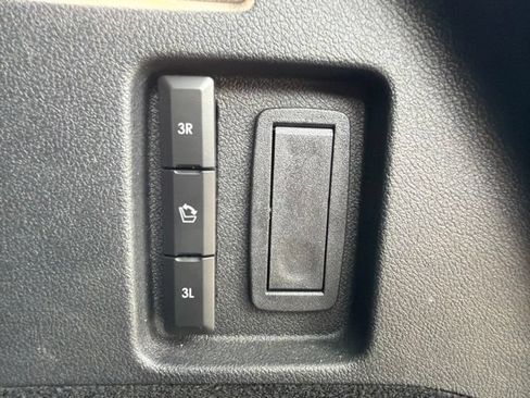 Used 2023 Lincoln Aviator Reserve RWD image 22