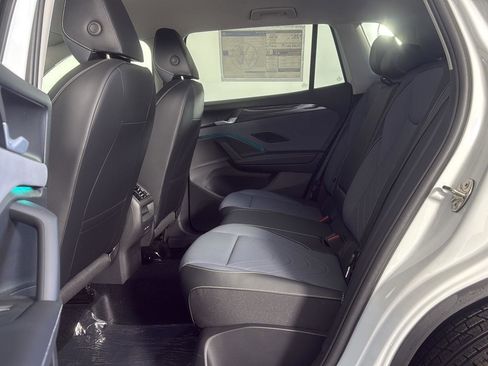 New 2026 Volkswagen Tiguan SE AWD/4WD image 5