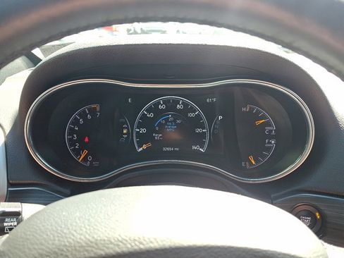 Used 2022 Jeep Grand Cherokee Laredo X AWD/4WD image 21