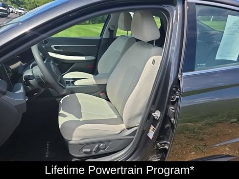 Used 2024 Hyundai Sonata SEL FWD image 3