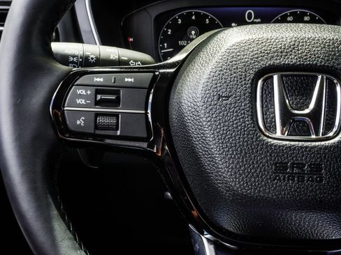 Used 2025 Honda Pilot Elite image 29