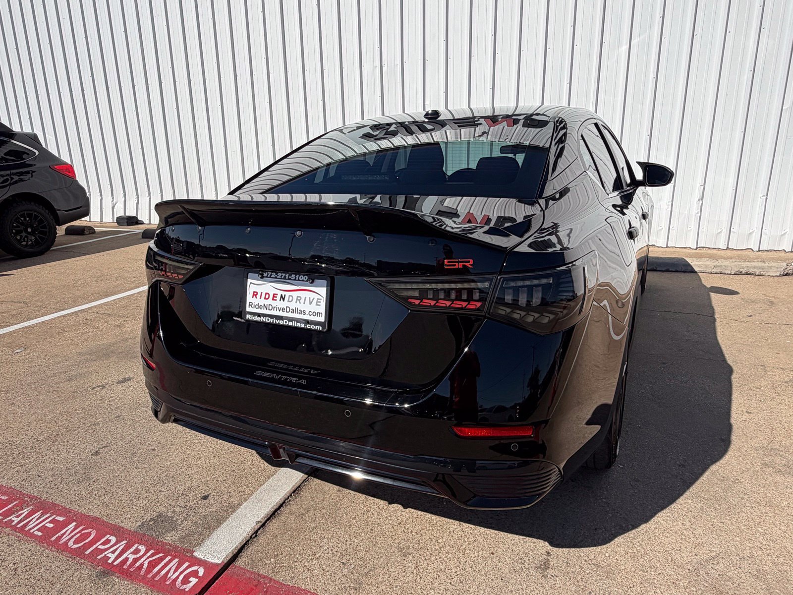 Used 2024 Nissan Sentra SR FWD image 7