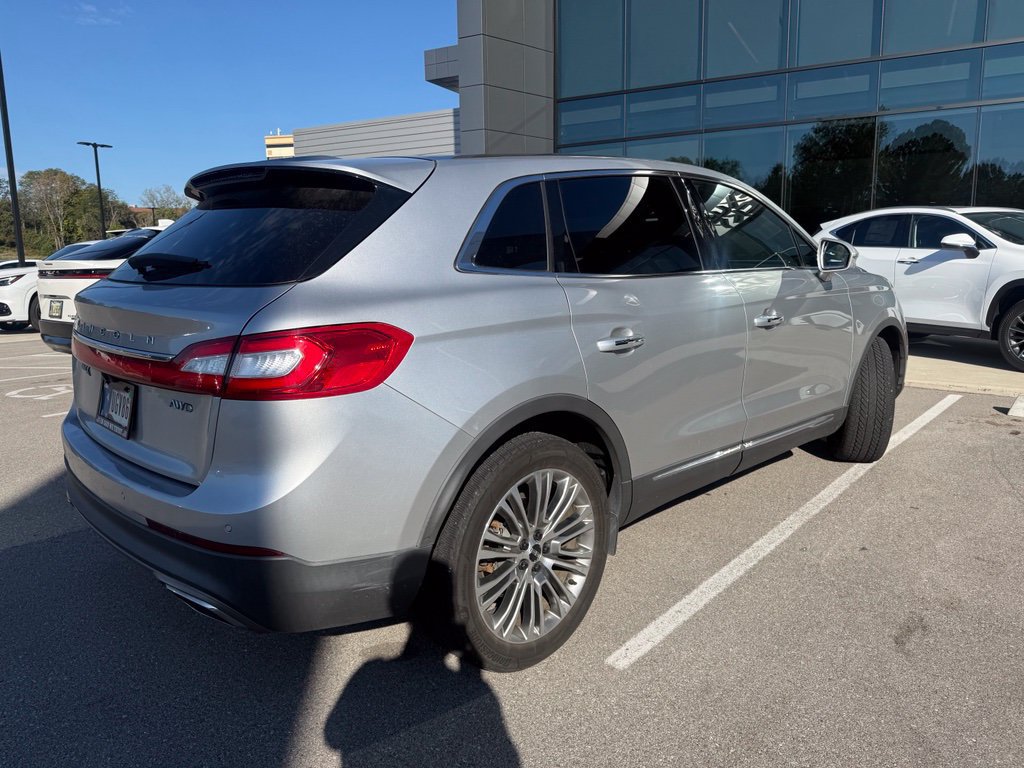 Used 2016 Lincoln MKX Reserve w/ Climate Package AWD/4WD image 6