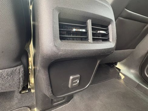 Used 2019 Chevrolet Equinox Premier AWD/4WD image 28
