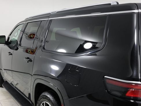 Used 2024 Jeep Wagoneer L Series III w/ Flexible Seating Group image 52