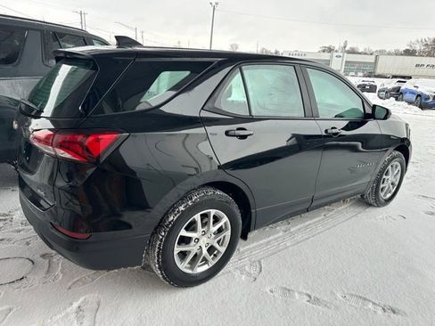 Certified 2024 Chevrolet Equinox LS w/ Driver Confidence II Package image 5