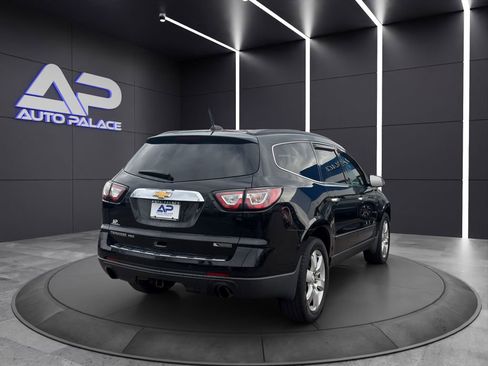 Used 2017 Chevrolet Traverse Premier image 6