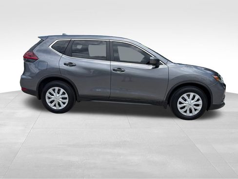 Used 2019 Nissan Rogue S FWD image 8